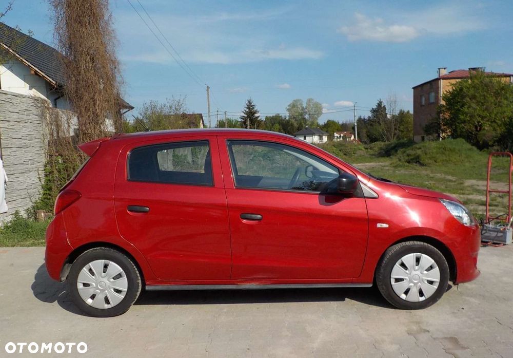 Mitsubishi Space Star - 12