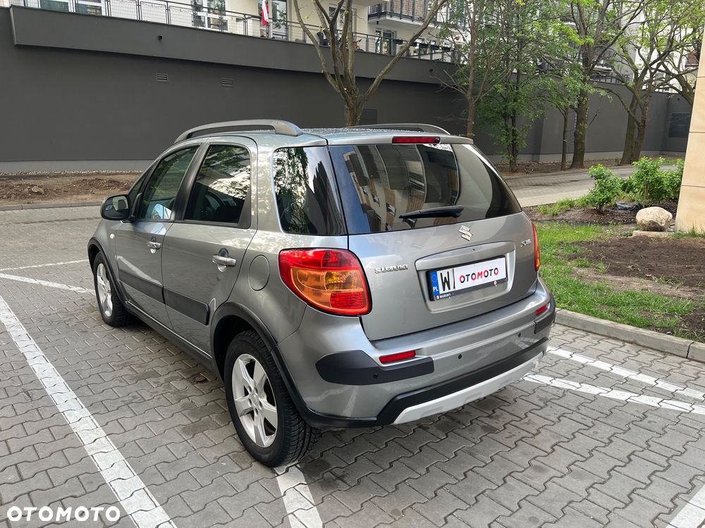 Suzuki SX4 1.6 Premium - 6