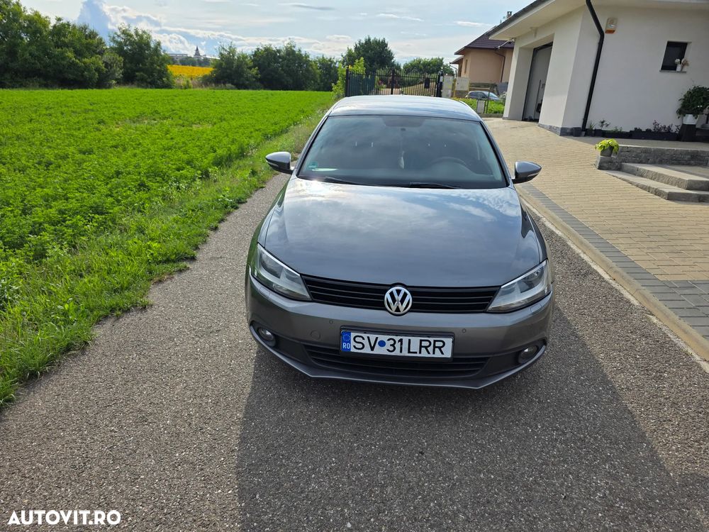 Volkswagen Jetta 1.2 TSI Comfortline - 2