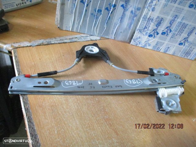 Elevador Sem Motor 8A61A2320001 FORD FIESTA 2013 5P FE FORD FIESTA 6 FASE 1 2010 1.4TDCI 70CV 5P CINZA FE - 4