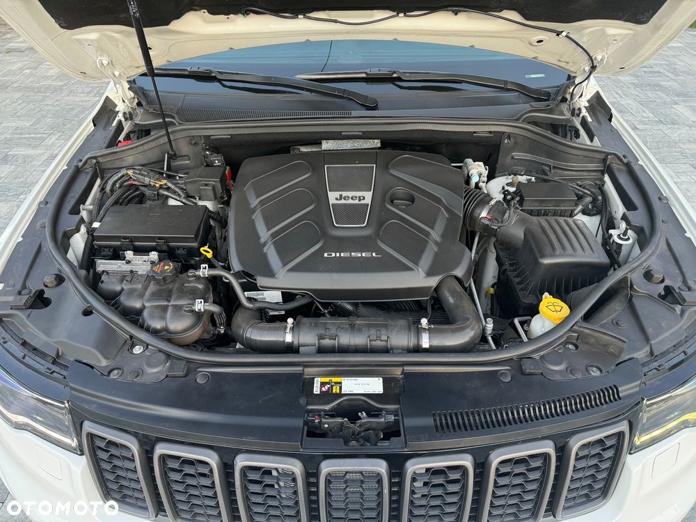 Jeep Grand Cherokee - 19