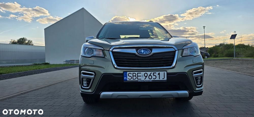 Subaru Forester 2.0i-L Platinum (EyeSight) Lineartronic - 3