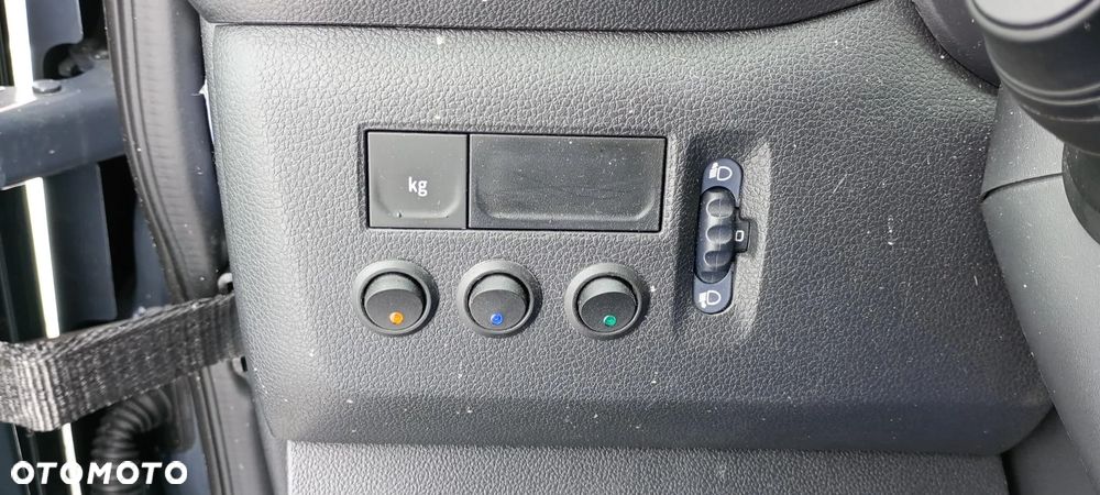 Renault Master - 32