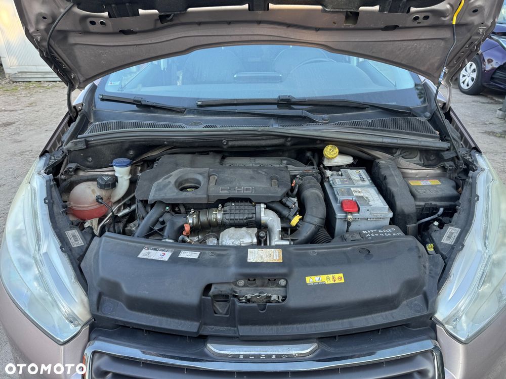 Peugeot 208 e-HDi FAP 92 Stop&Start Allure - 14