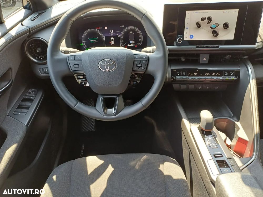 Toyota C-HR - 11