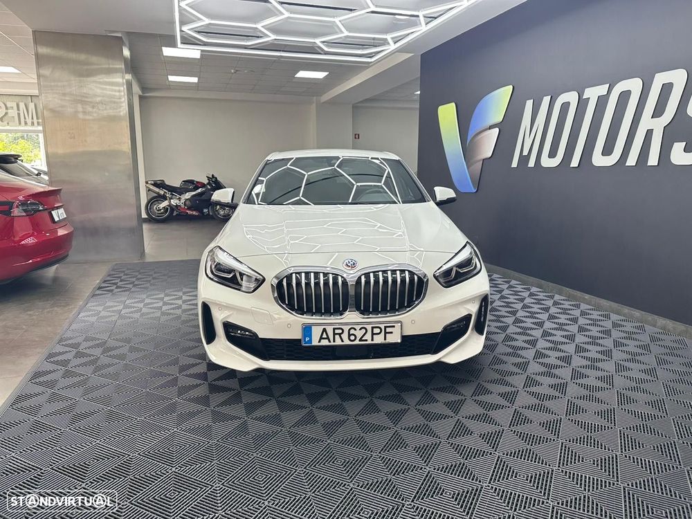 BMW 116 d Pack 50 anos M Auto - 5