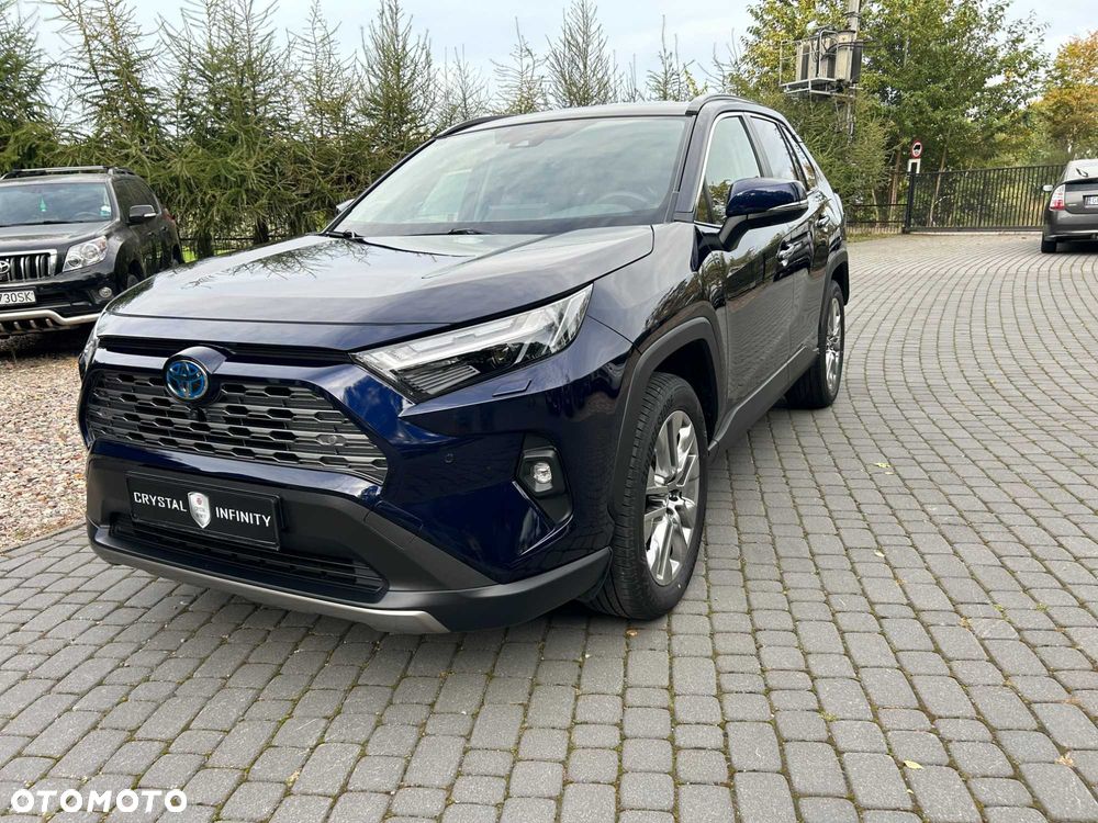 Toyota RAV4 - 1