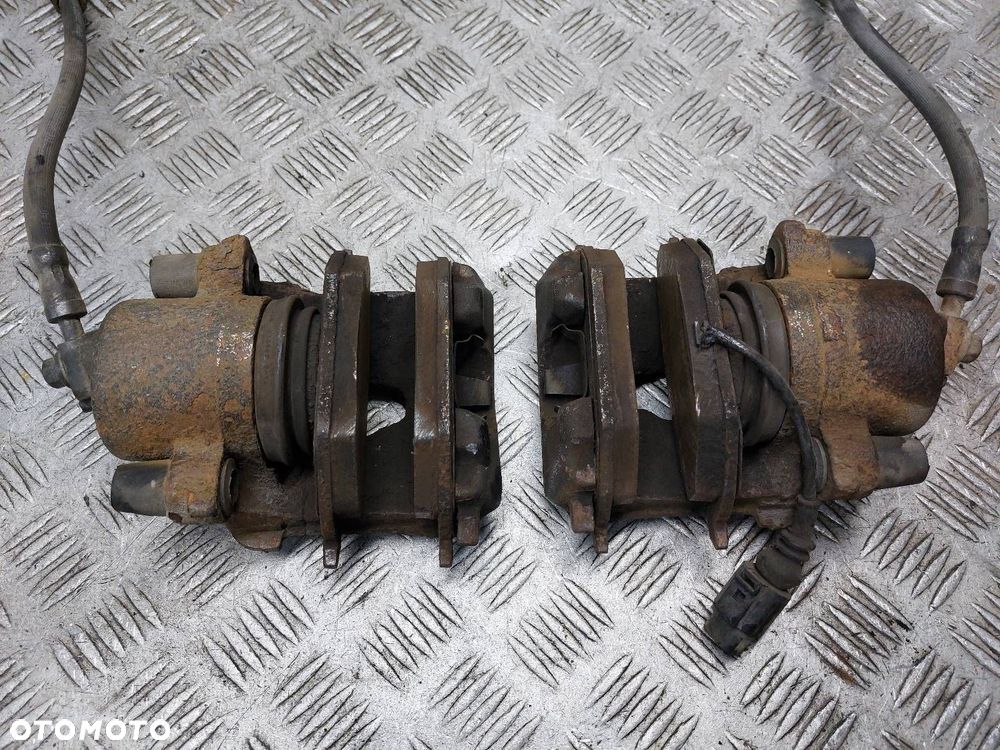 TARCZE HAMULCOWE PRZÓD + KLOCKI + ZACISKI AUDI A3 8P 1.6 FSI - 9