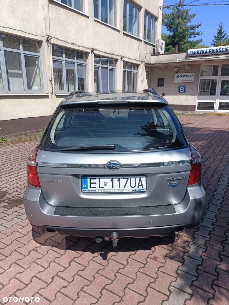 Subaru Outback 2.0 D Comfort - 4