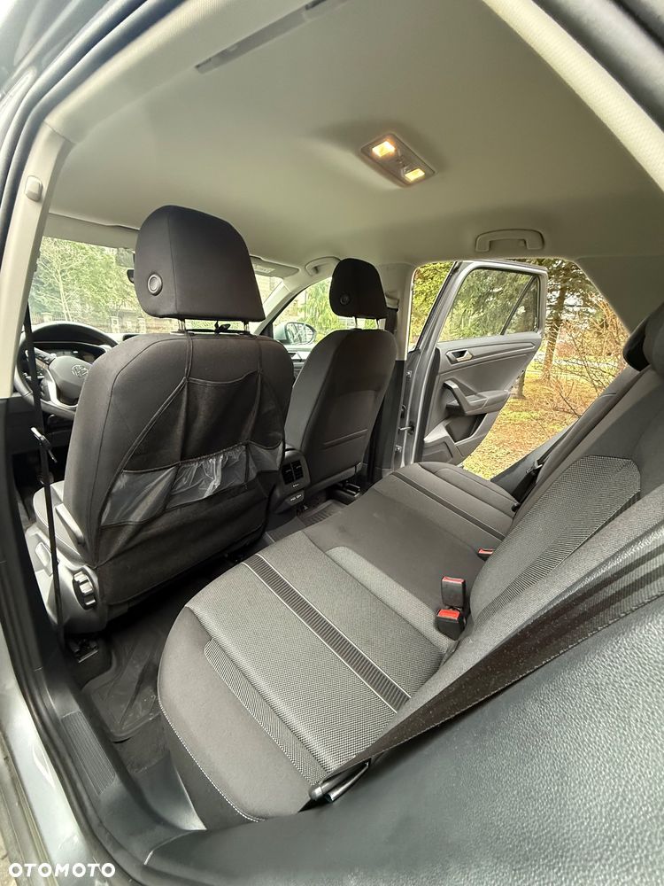 Volkswagen T-Roc ver-1-5-tsi-life - 8