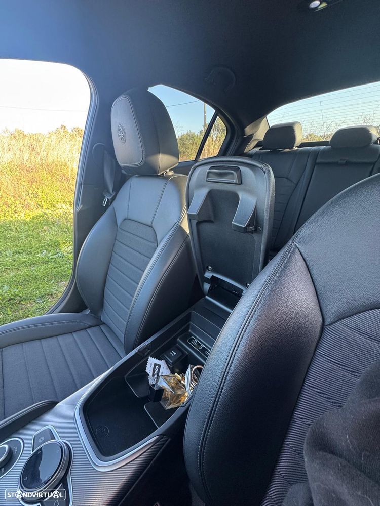 Alfa Romeo Giulia 2.2 D Sprint AT8 - 24