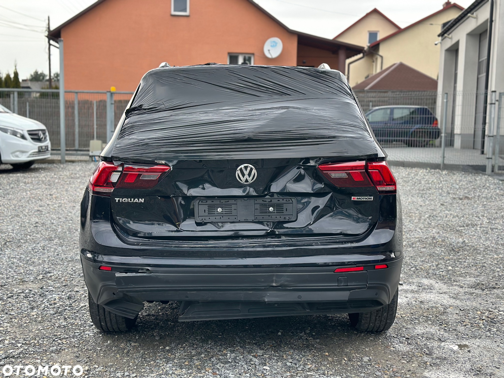 Volkswagen Tiguan - 13