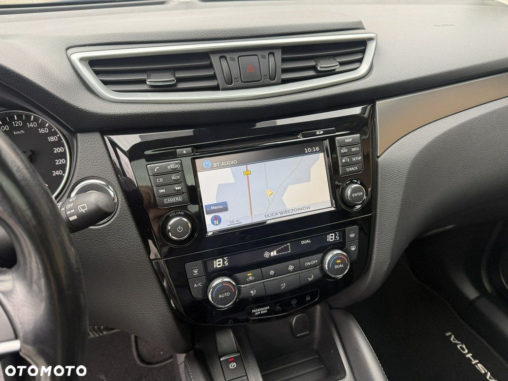 Nissan Qashqai 1.6 DIG-T N-Connecta - 18