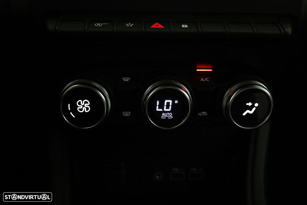 Renault Captur 1.0 TCe Techno Bi-Fuel - 13