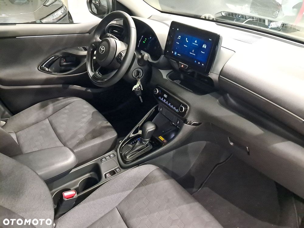 Toyota Yaris Hybrid 1.5 Style - 10