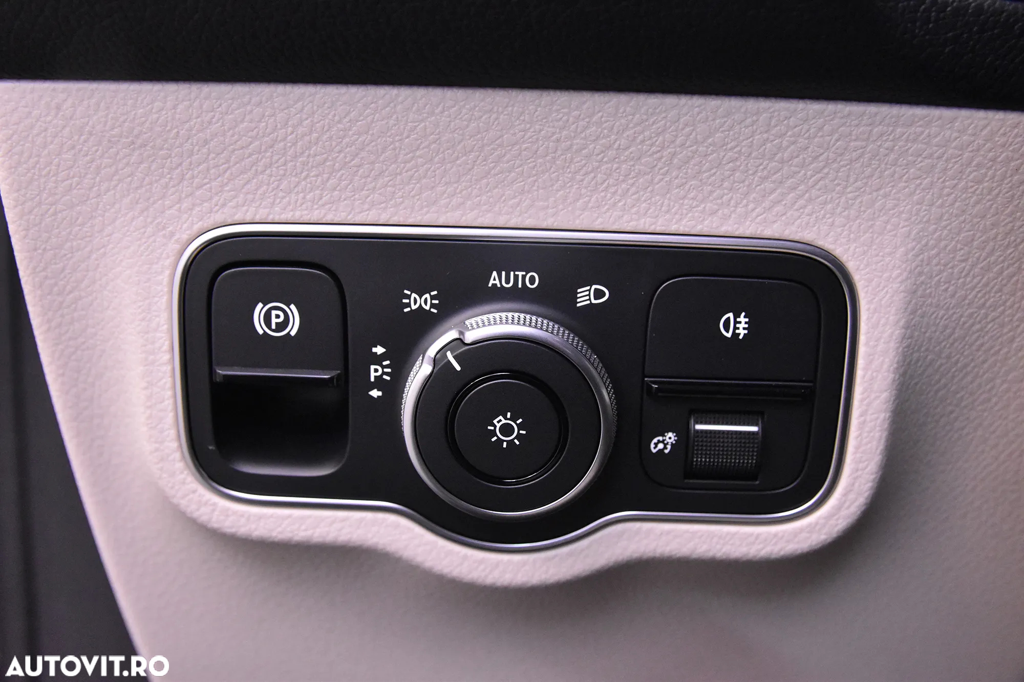 Mercedes-Benz GLB 220 4Matic 8G-DCT AMG Line Advanced Plus - 16