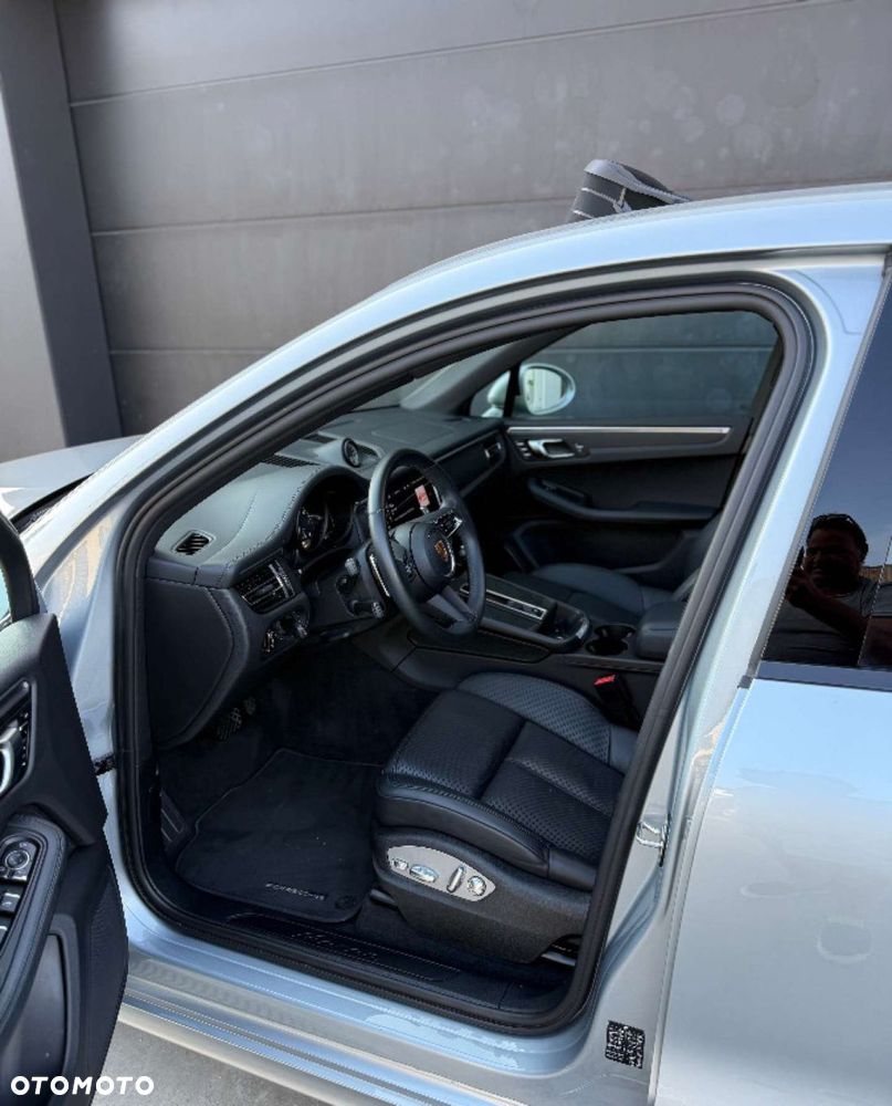 Porsche Macan T - 6