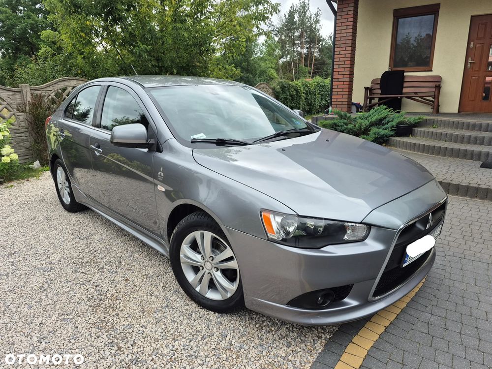 Mitsubishi Lancer 1.6 Inform - 2
