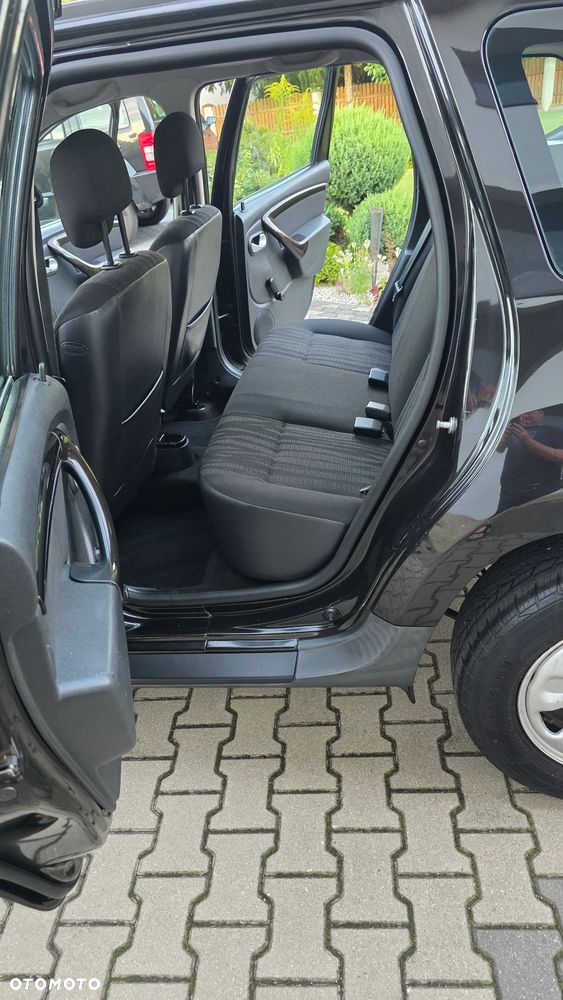 Dacia Duster 1.6 16V 105 4x4 Celebration - 13