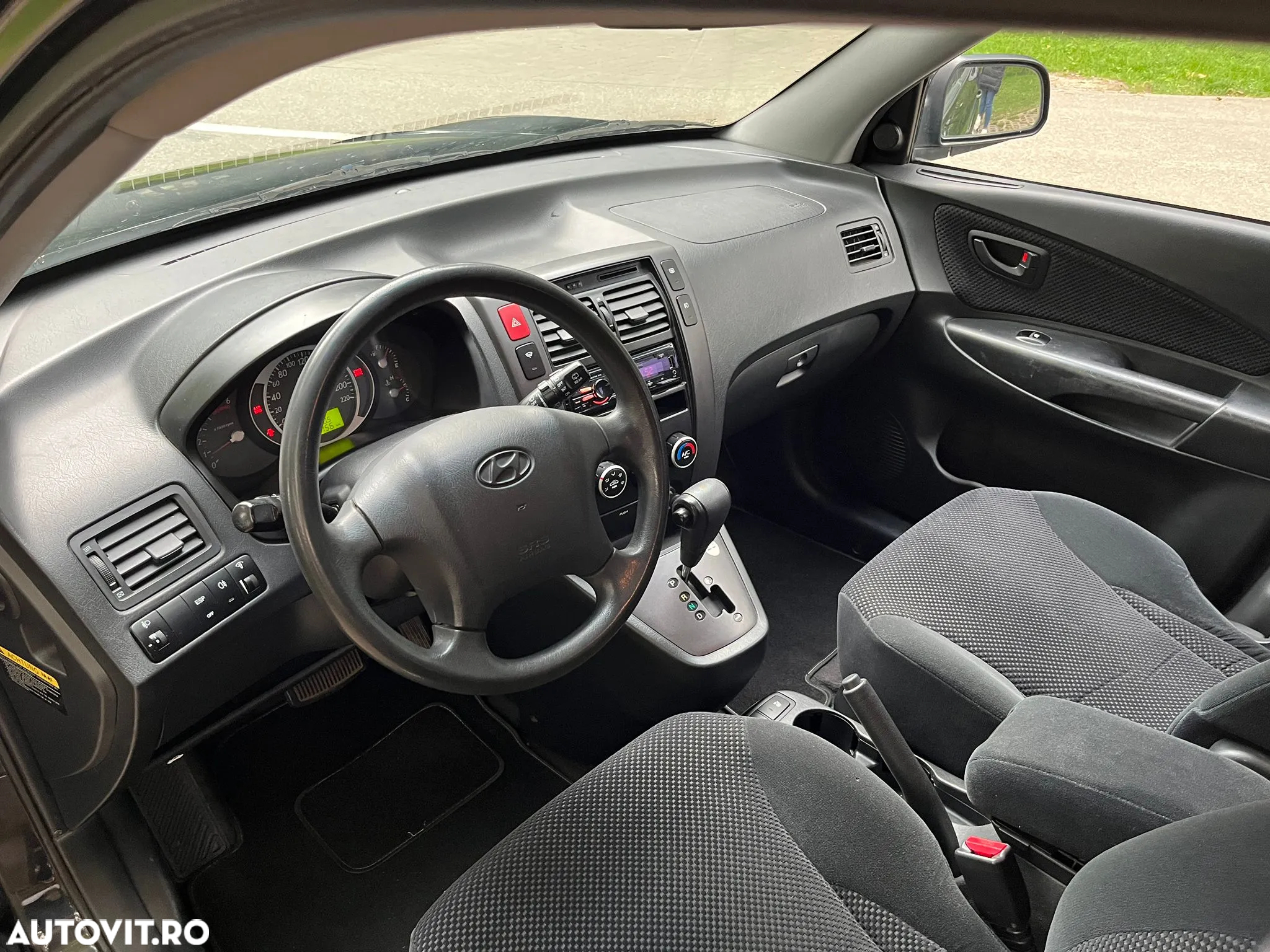 Hyundai Tucson 2.0 CRDI VGT 2WD Automatik GLS - 8
