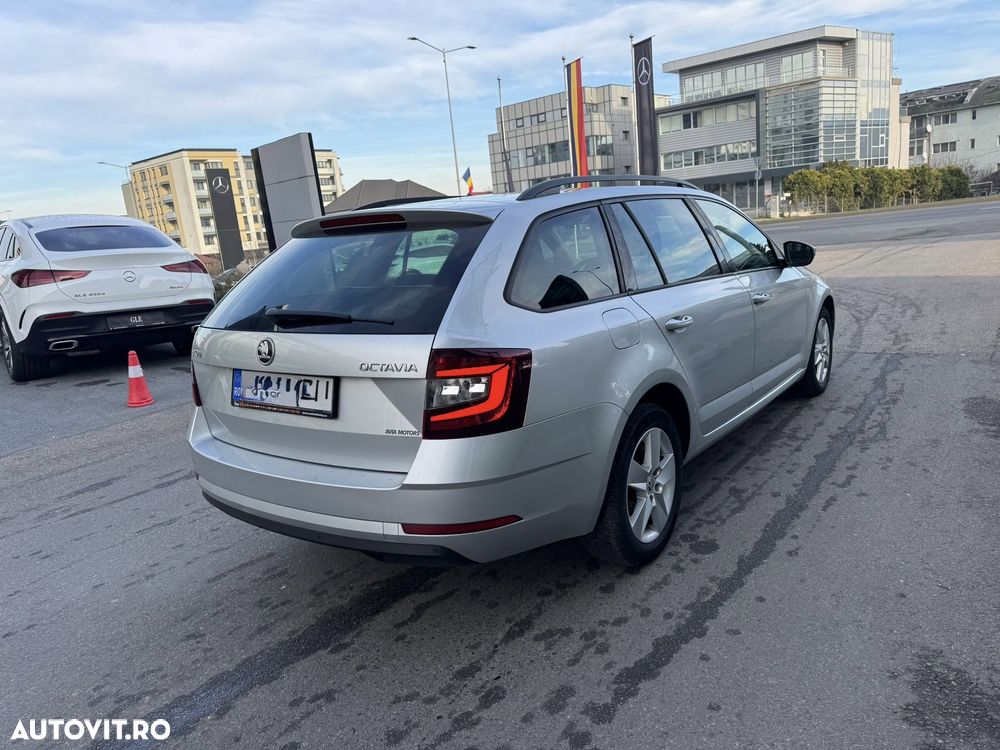 Skoda Octavia 2.0 TDI DSG Ambition - 18