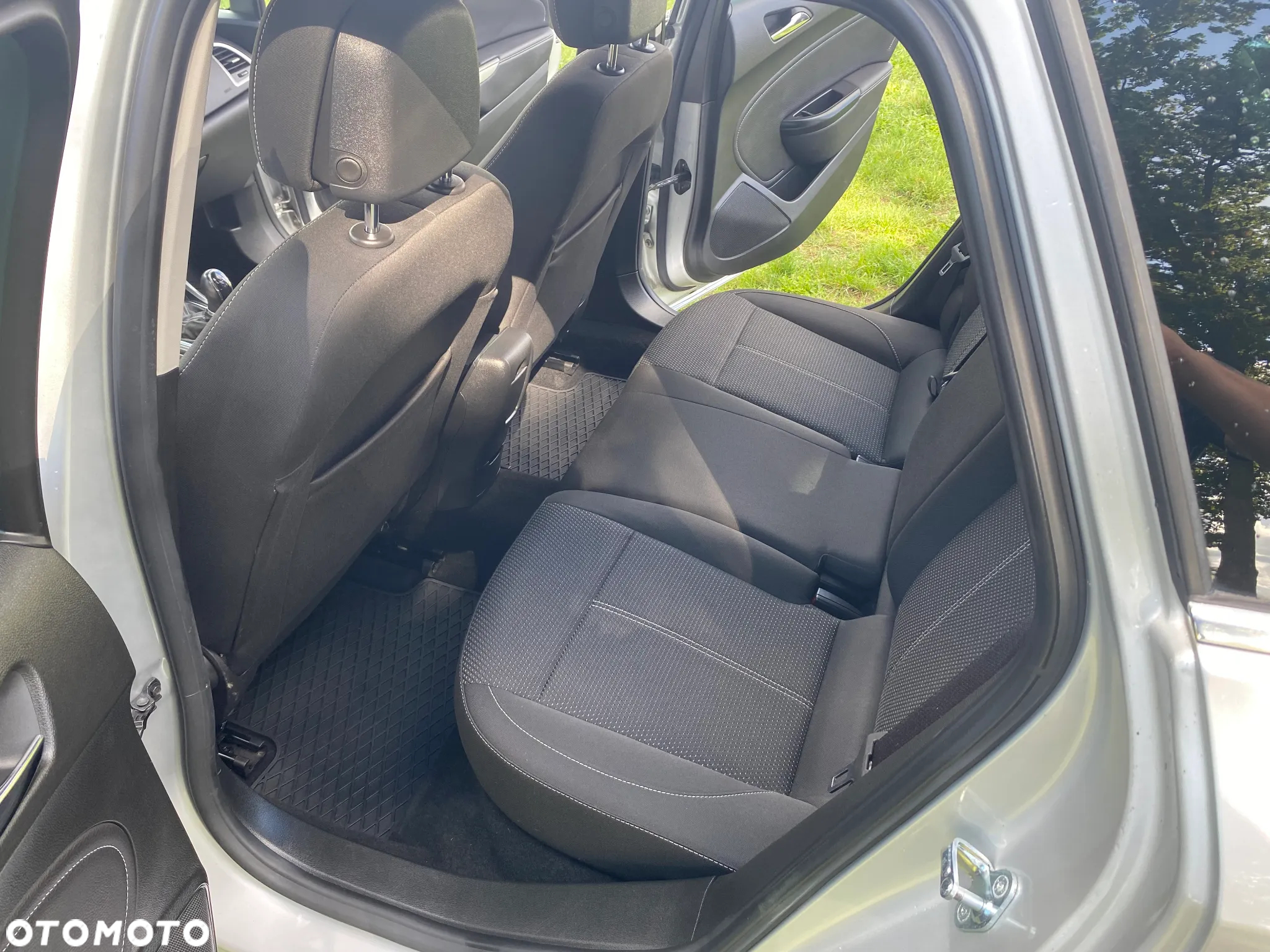 Opel Astra 2.0 CDTI Exklusiv - 13