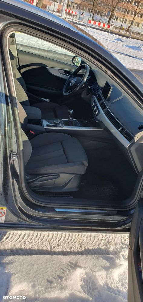 Audi A4 Avant 40 TFSI sport - 19