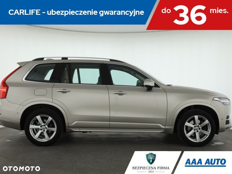 Volvo XC 90 - 8