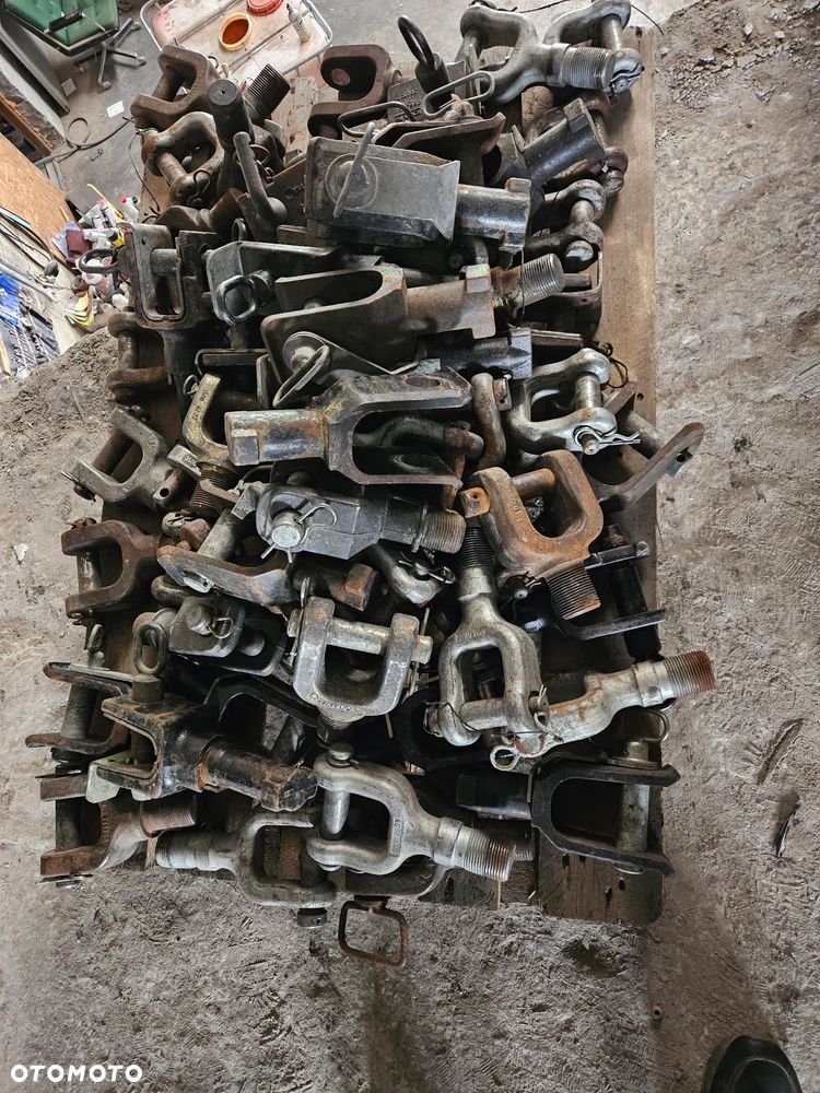 hak holowniczy ucho zaczep przedni RENAULT *oryginał*Mercedes Iveco Man Daf Volvo - 1
