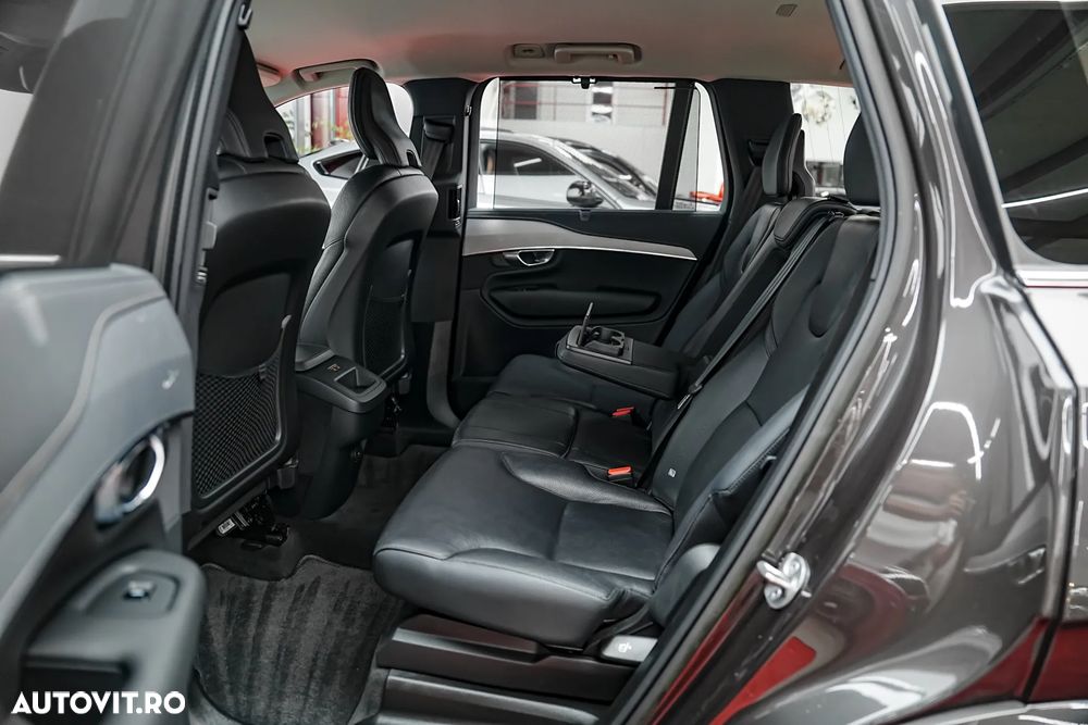 Volvo XC 90 B5 D AWD Plus Bright - 8