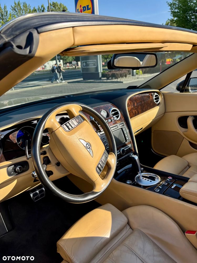Bentley Continental GT - 15