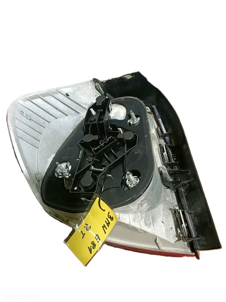 BMW E81 04-11 PRZED LIFT lampa prawy tył prawa tylna PT EU * - 6