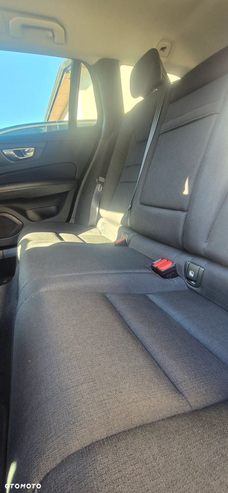 Volvo V60 D3 Momentum - 21