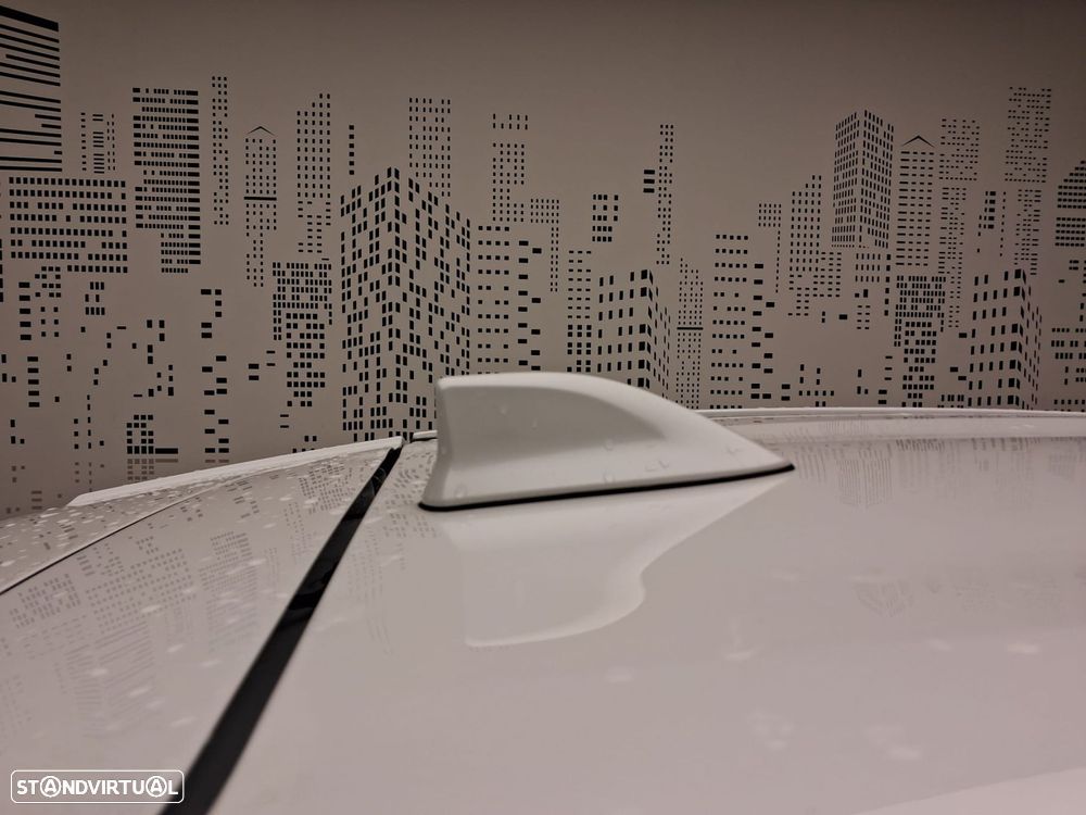 Toyota Yaris Cross 1.5 HDF Comfort Plus - 32