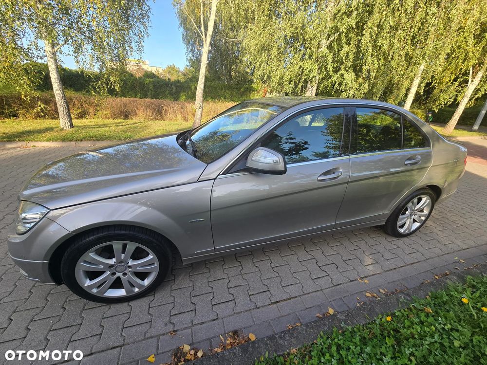 Mercedes-Benz Klasa C 220 CDI DPF Automatik Elegance - 12