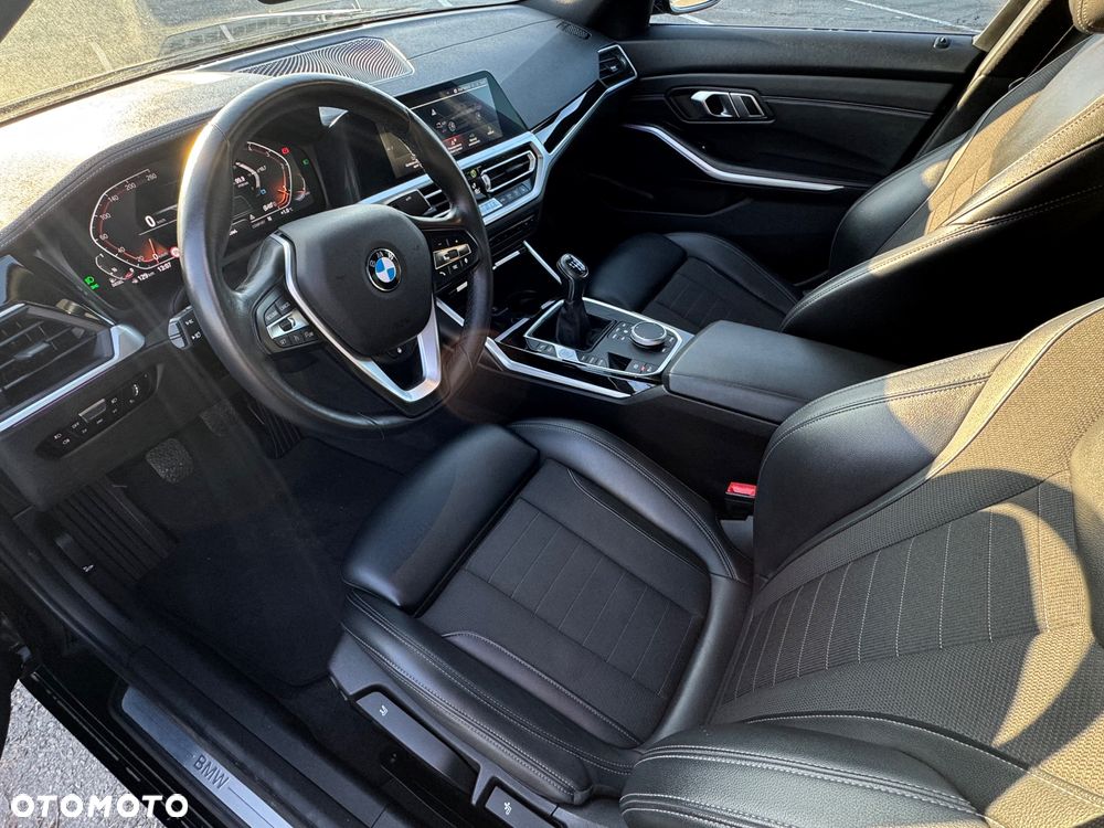 BMW Seria 3 320d Sport Line - 20