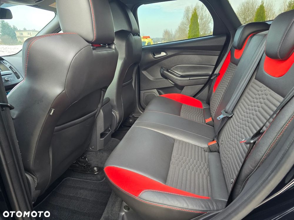 Ford Focus 2.0 EcoBoost ST mit Leder-Exclusiv-Paket - 20