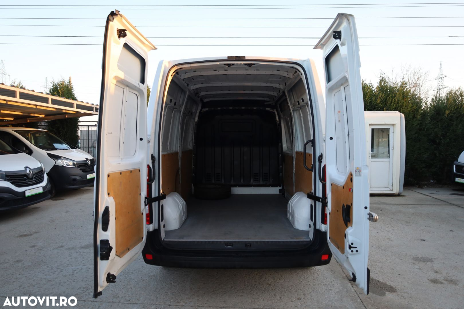 Opel Movano - 11