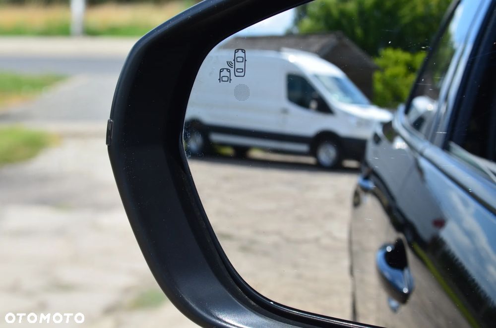 Peugeot 3008 BlueHDi 130 Stop & Start EAT8 Allure - 28