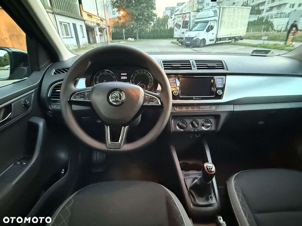 Skoda Fabia 1.0 Ambition - 10