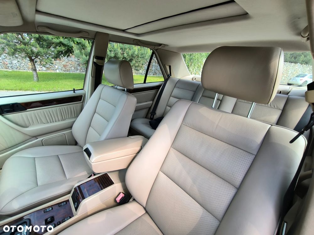 Mercedes-Benz Klasa E 420 - 13