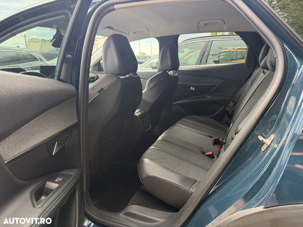 Peugeot 3008 BlueHDi 130 Stop & Start EAT8 Allure - 24