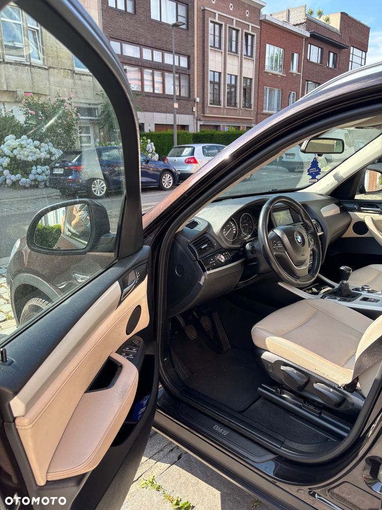 BMW X3 sDrive18d - 22
