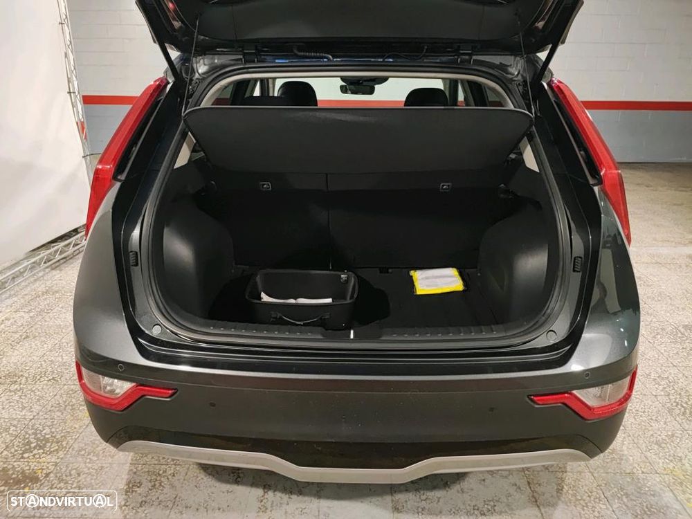 Kia Niro EV 64kWh Drive - 11