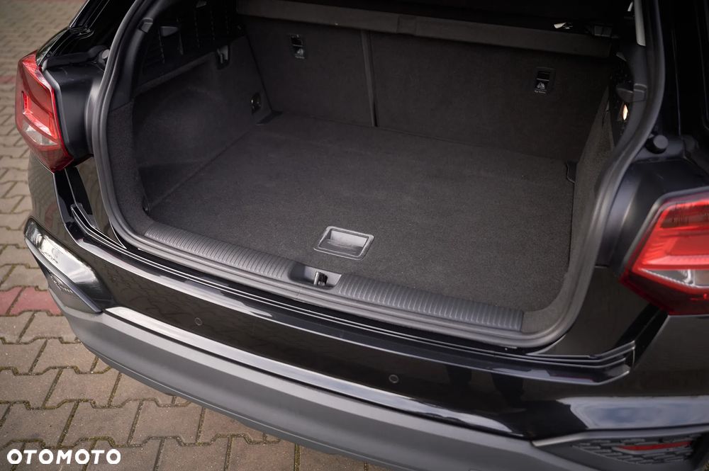 Audi Q2 35 TFSI S tronic sport - 22