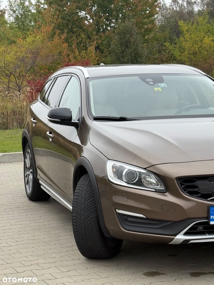 Volvo V60 Cross Country T5 AWD Summum - 8