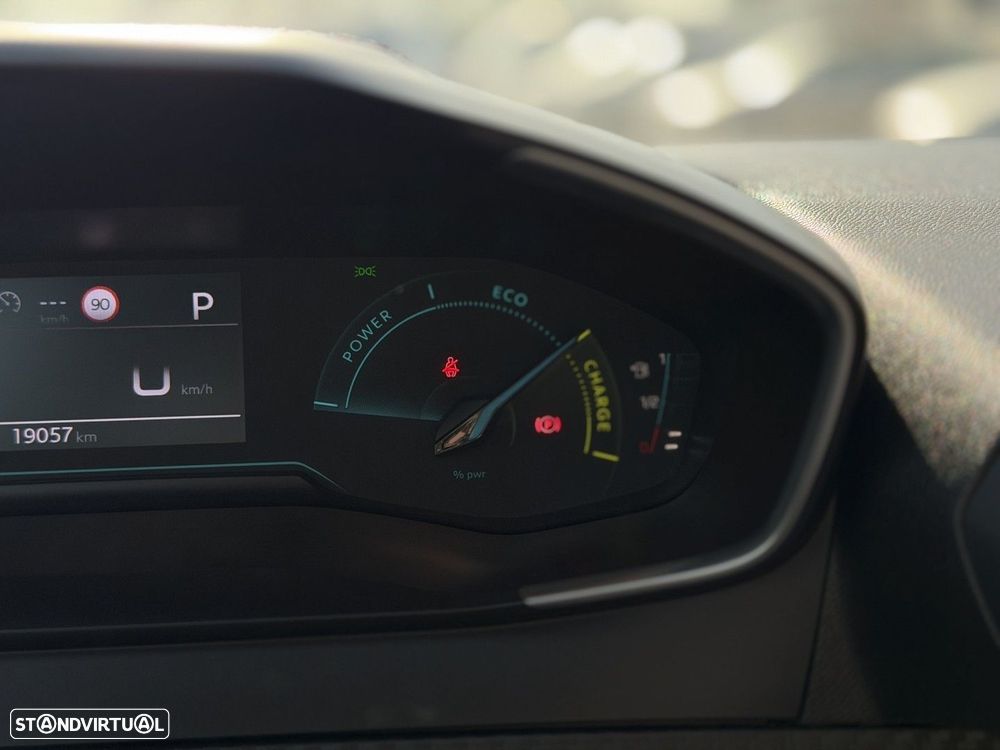 Peugeot 208 1.2 Hybrid Style e-DCS6 - 17