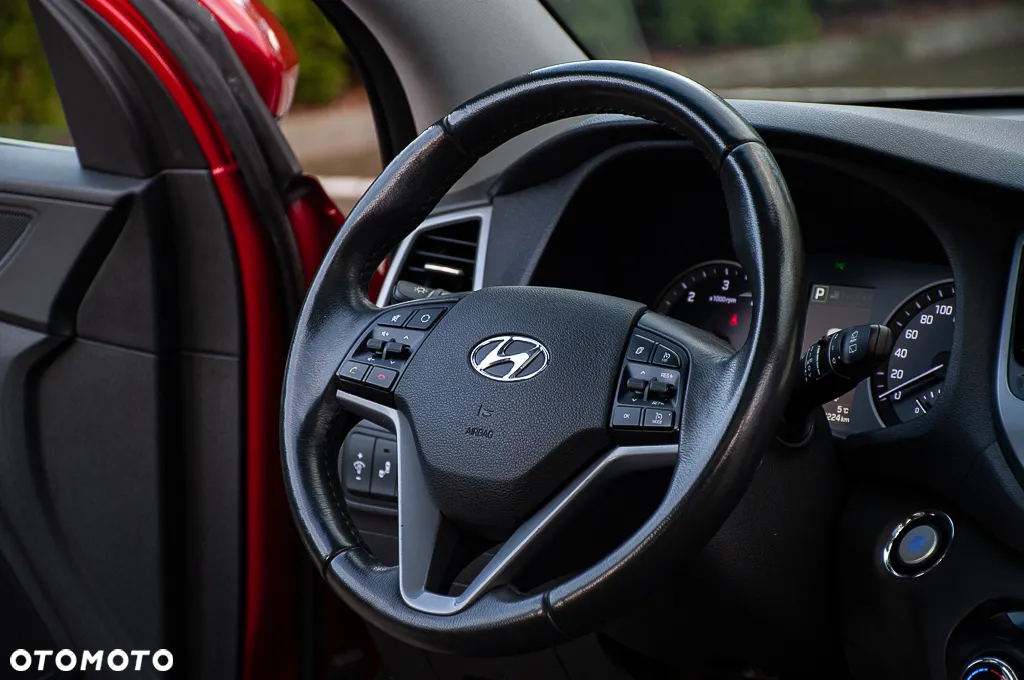 Hyundai Tucson 2.0 CRDi 4WD Automatik Premium - 33