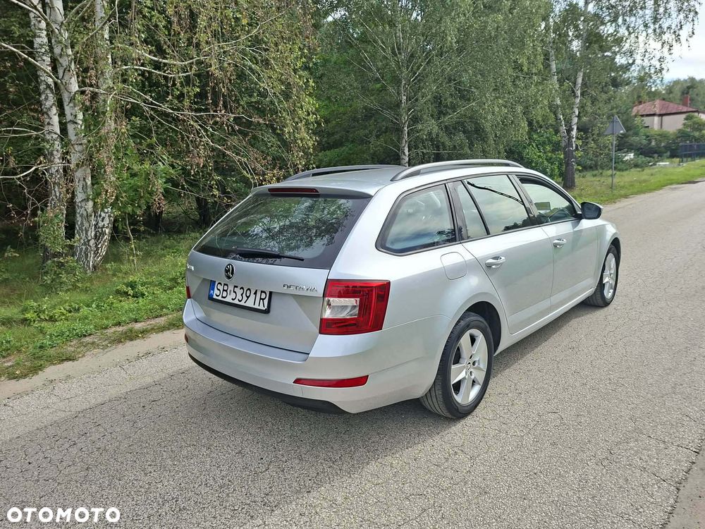 Skoda Octavia 1.6 TDI Ambition - 2