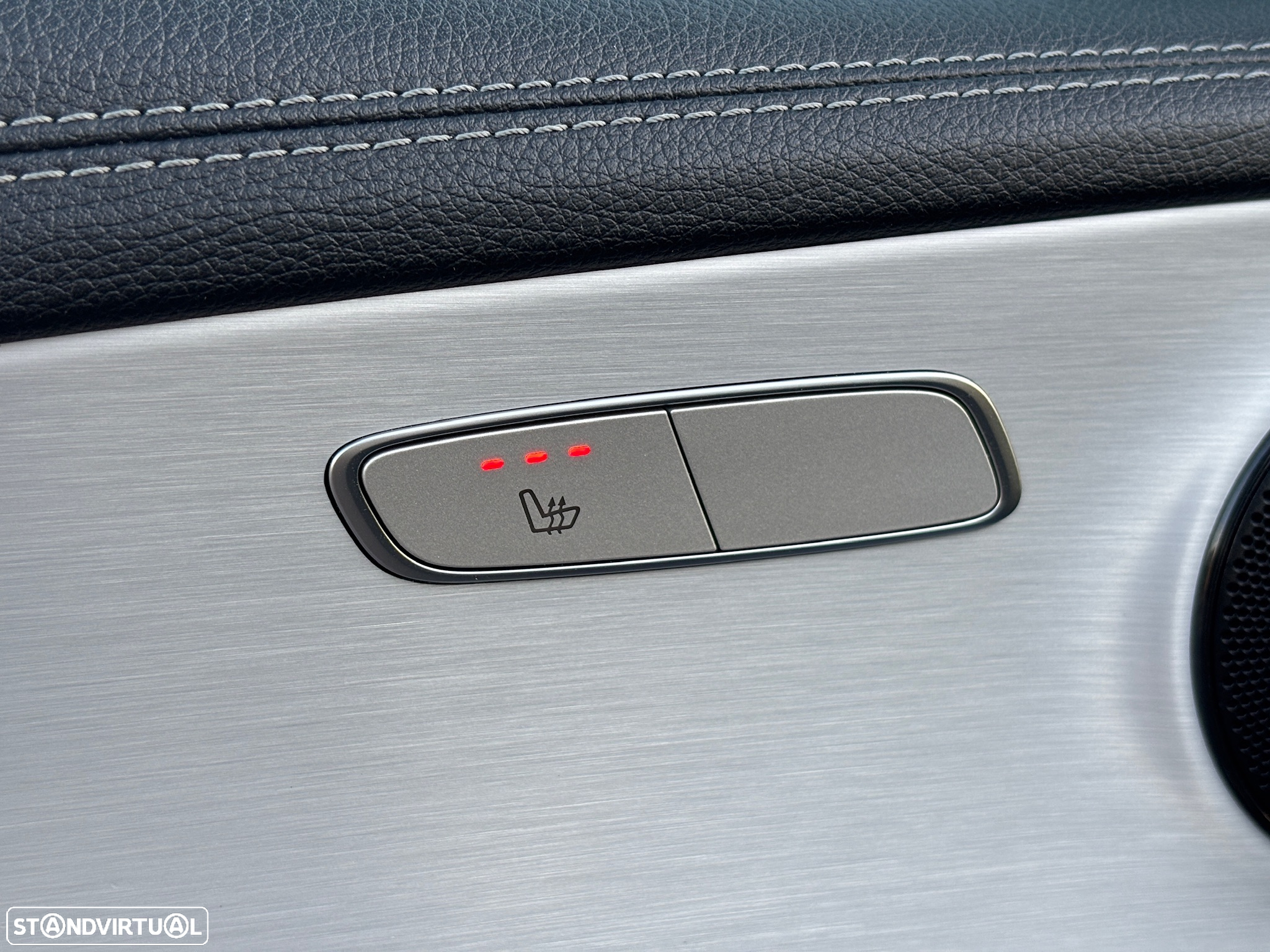 Mercedes-Benz E 300 de AMG Line - 14